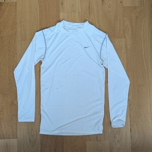 Nike Team White Crew Neck Shirt